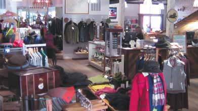 Lipisitz-Bay-Interior1