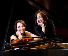 A Musical Treat on Fripp by the Kobayashi/Gray Duo