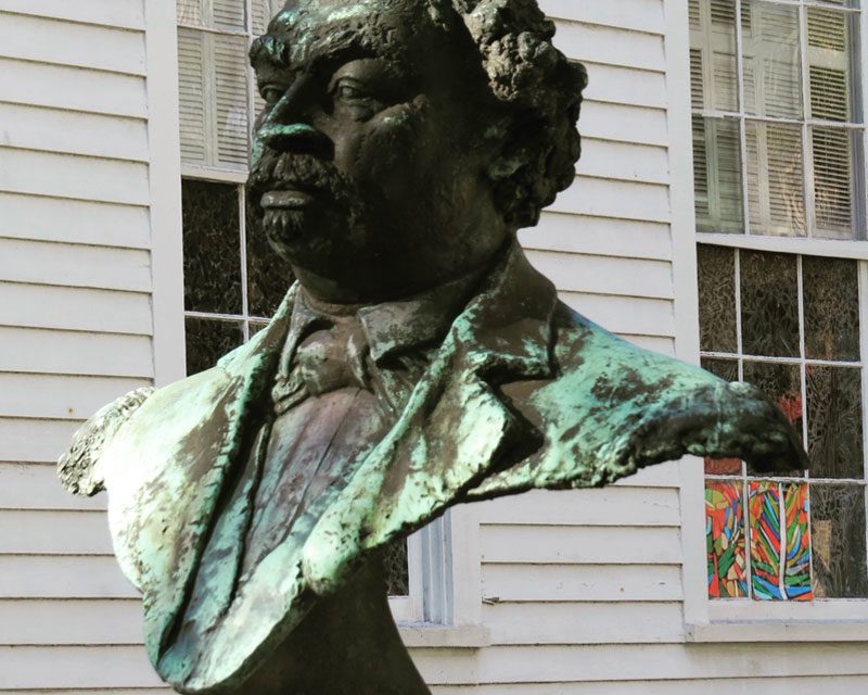 Illuminating the Life of Robert Smalls
