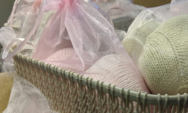 Knitted Knockers Help Cancer Patients
