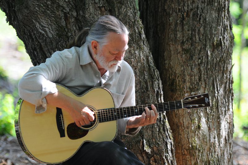 Scott Ainslie to Make Music on Malphrus
