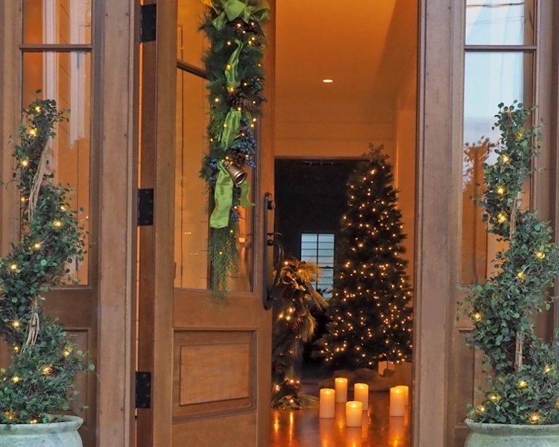 ‘Homes for the Holidays’ Comes of Age