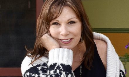 A Swingin’ Little Christmas with Suzy Bogguss