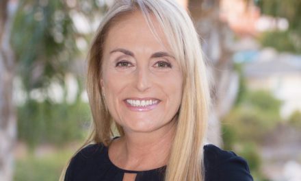 Lunch with Bestselling Author Jennifer Coburn