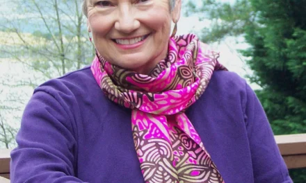 Mystery Writer Lovely Discusses AI