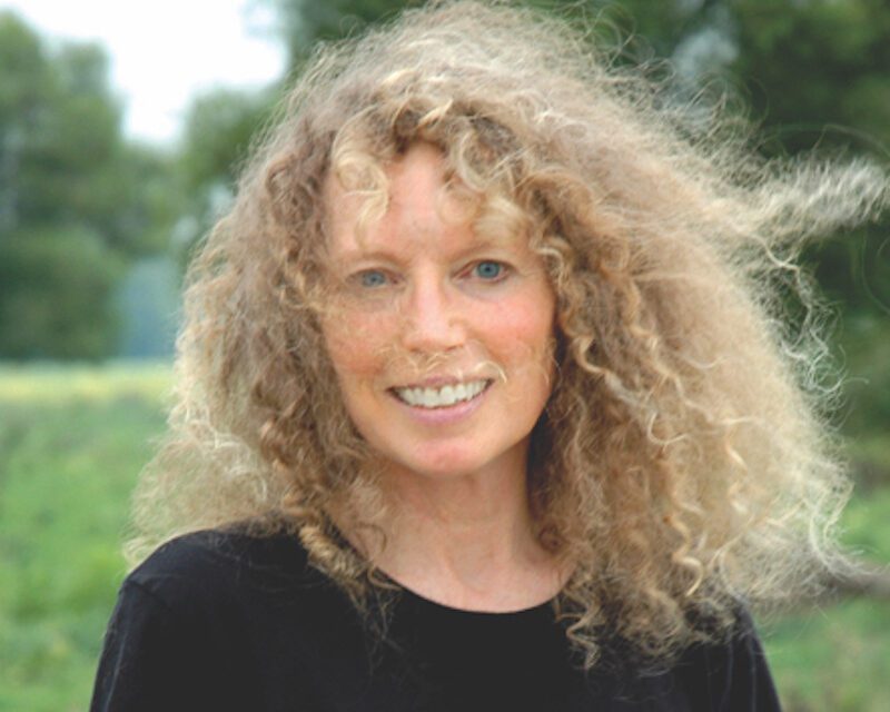 Conroy Center Hosts Memoirist Patricia Foster